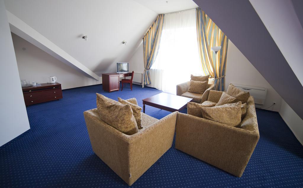 Hotel Sani Truskavets Bilik gambar